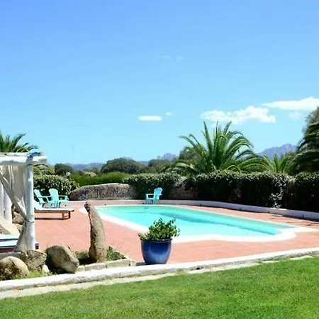 Sleeps 6 Pool Air Con Wifi *