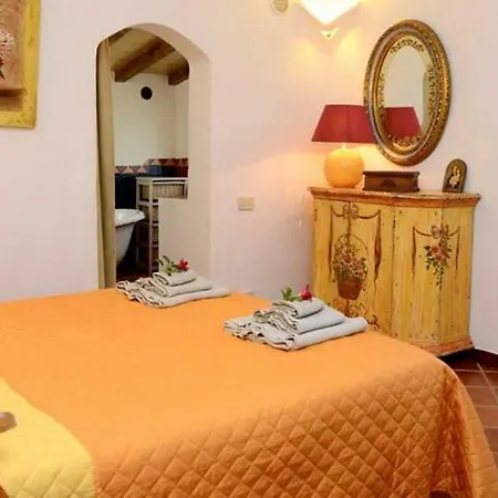 Villa Sleeps 6 Pool Air Con Wifi *